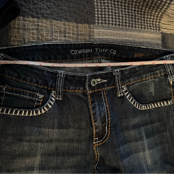 Cowgirl Tuff women’s jeans size 31/33 great condition - Picture 6 of 7